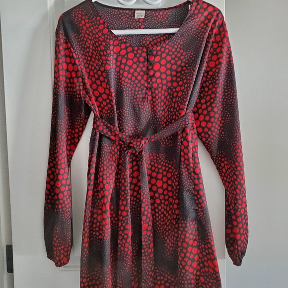 Dress - Picture 1 of 5